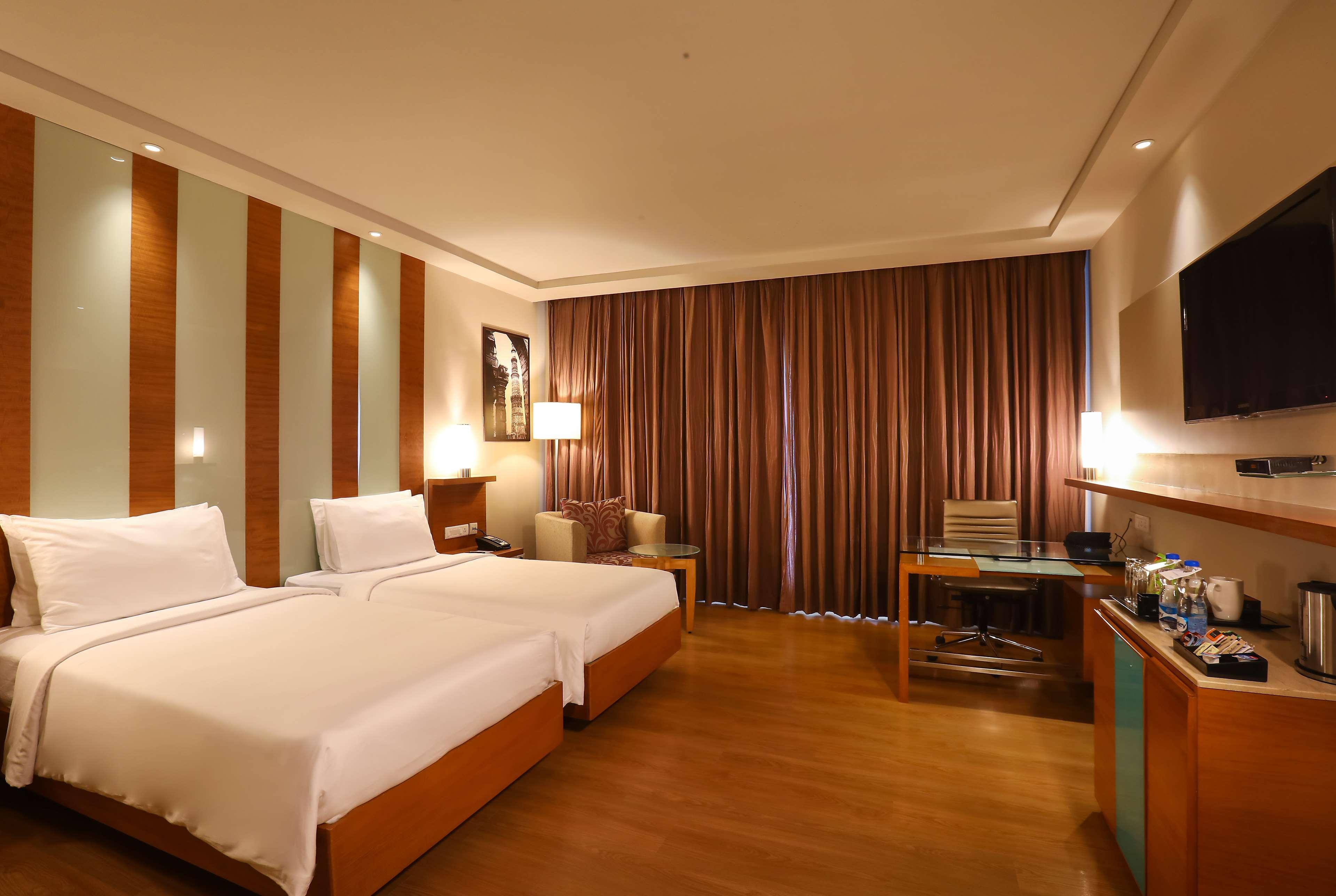 Radisson Blu Hotel Chennai City Centre Ngoại thất bức ảnh