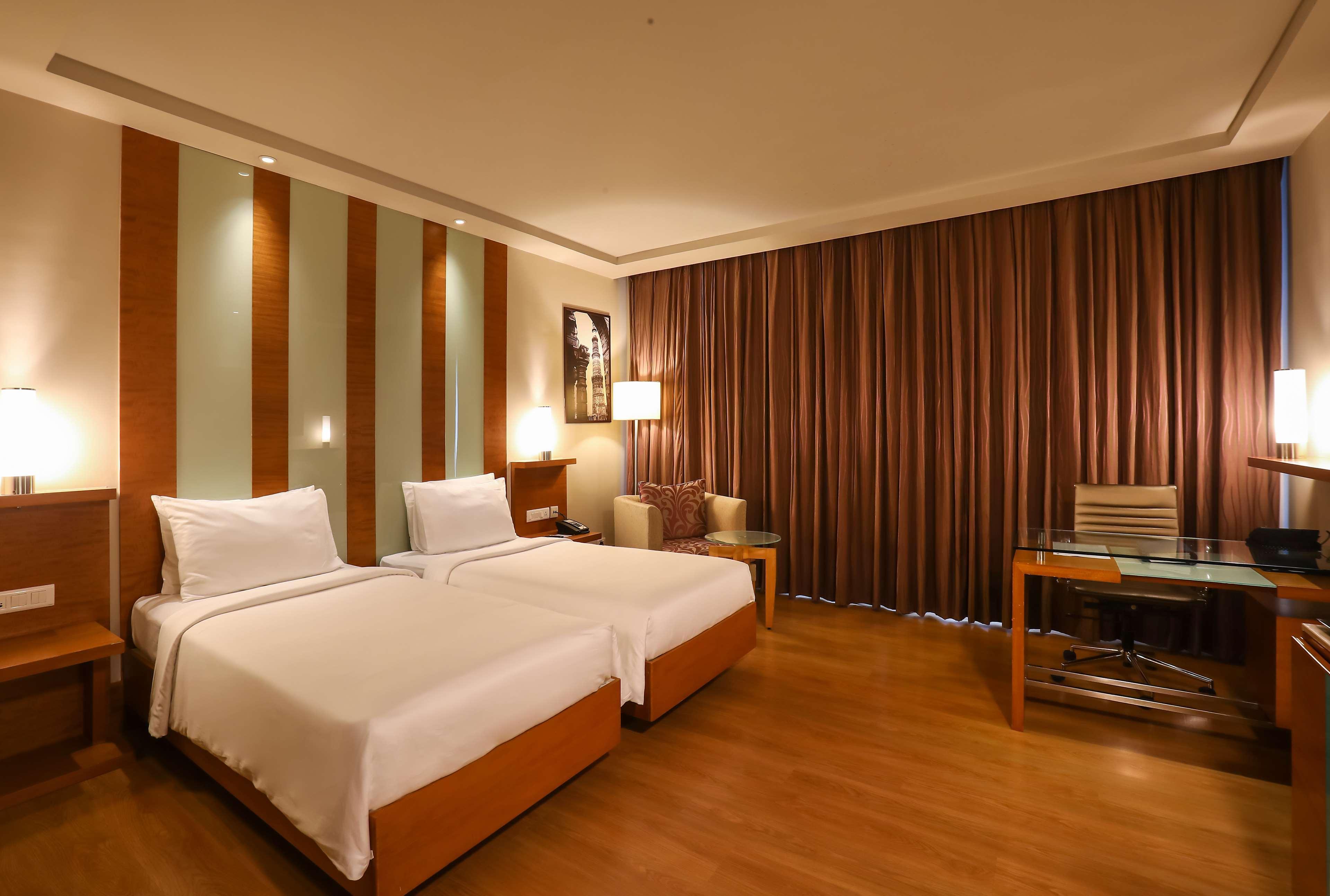 Radisson Blu Hotel Chennai City Centre Ngoại thất bức ảnh